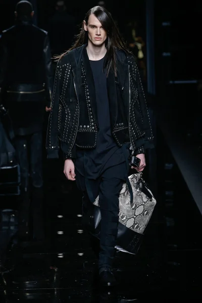 Look 37